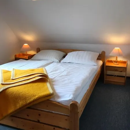 Martens - Carla Apartament *